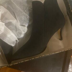 Charlies Classic Black Heels